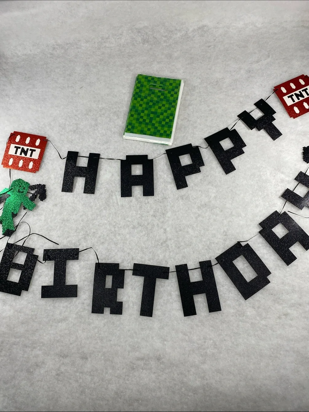Happy Birthday Banner Party Garland - Black Glitter Minecraft 50 pcs party bags